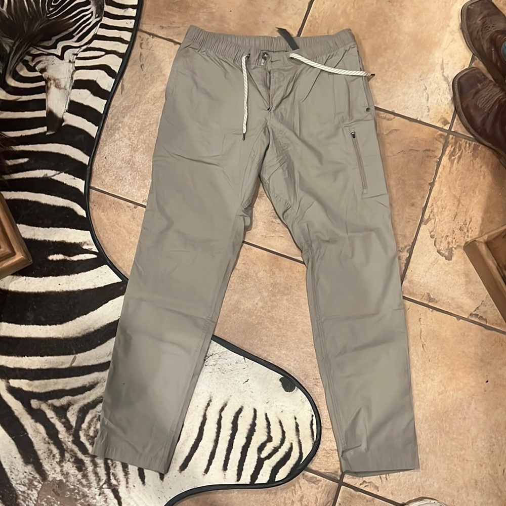 Vuori. Never worn. XL rip stopper pants